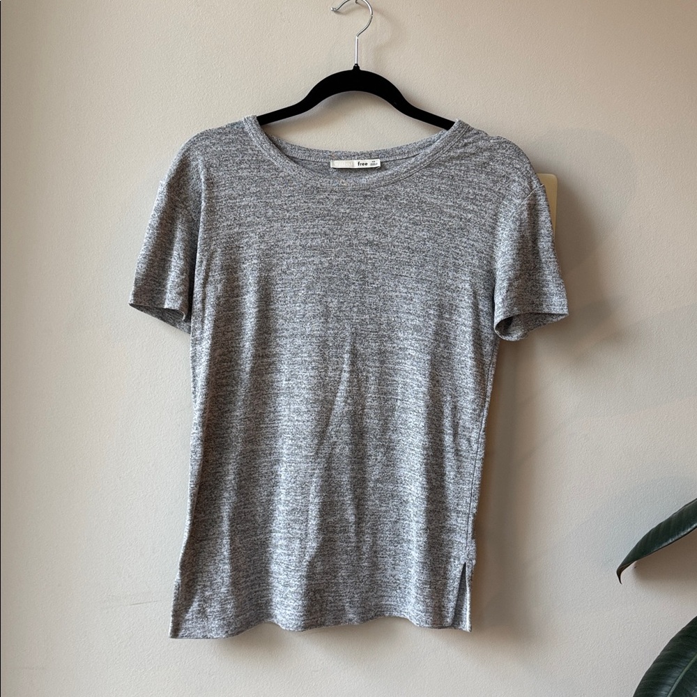 Aritzia Wilfred Free Divina Black Shirt
Size XS (relaxed fit)